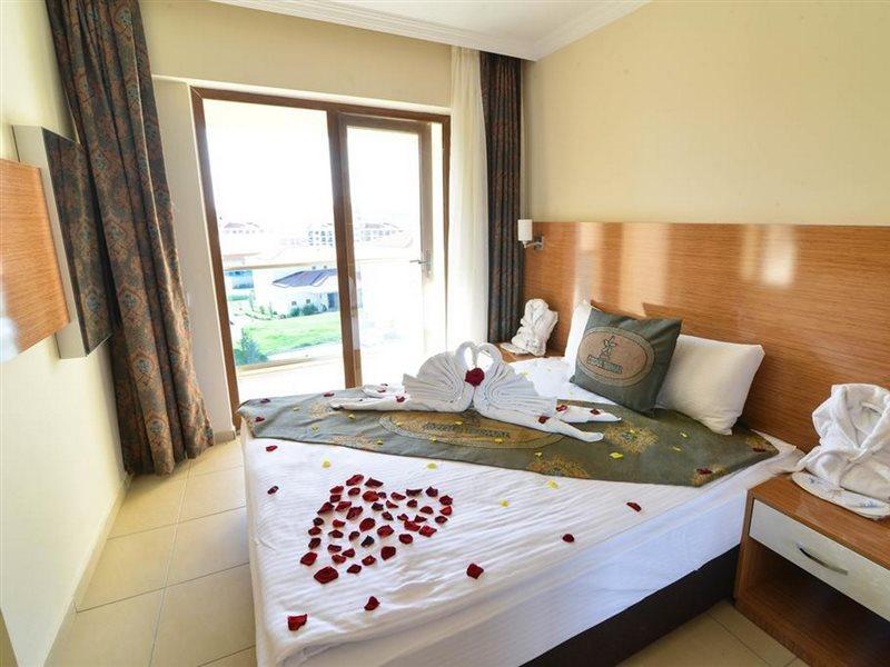 Grand Ozgul Thermal Holiday Village Gazligol Εξωτερικό φωτογραφία